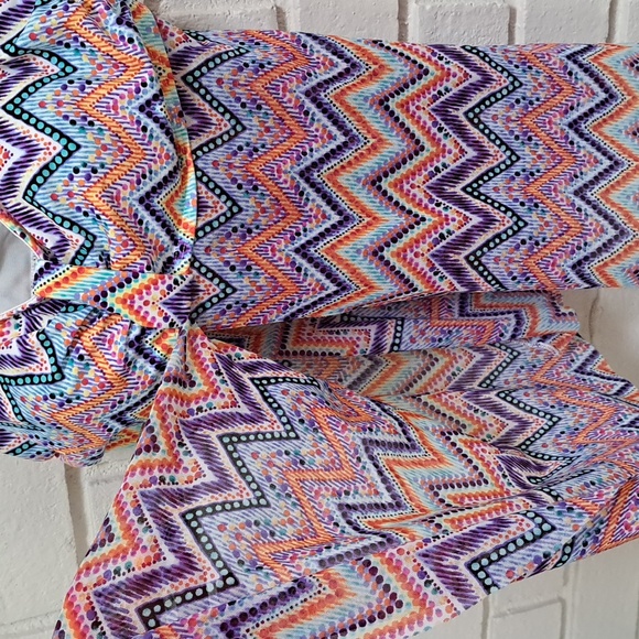 Croft & Barrow Multicolor Semi-Sheer Bottom Tankini Top. Size 8 NWOT - Picture 3 of 10